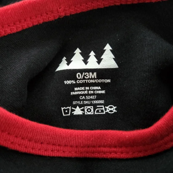 🎁CHRISTMAS onesies bundle - Picture 4 of 8